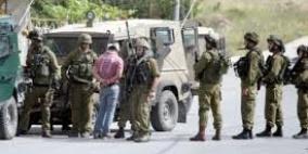 الاحتلال يعتقل (29) مواطناً من الضفة