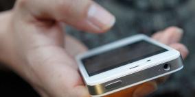 قراصنة يستهدفون هواتف “آيفون” مكسورة الحماية بتطبيقات خبيثة