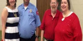 ديلى ميل: رجل مطافئ أمريكى يحضر حفل تخرج فتاة أنقذها من الموت منذ18 سنة