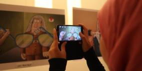 افتتاح معرض كاريكاتير “نرسم لغزة” العالمي في متحف محمود درويش