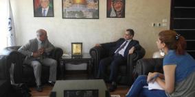 وزير الاتصالات يبحث سبل التعاون مع رئيس مجلس إدارة الكلية العصرية