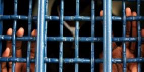 الاحتلال يضغط على الأسير الحمور لإنهاء إضرابه