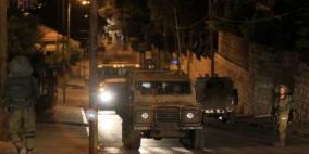 الاحتلال يعتقل 10 مواطنين من الضفة