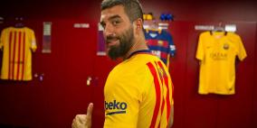 لاعب برشلونة يهنئ المسلمين بذكرى "المولد النبوي الشريف"