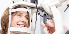 "كاميرا" تزرع في العين لعلاج ضعف النظر بعد سن الـ40