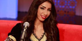 دنيا بطمة تعلن خبر خطوبتها على الهواء مباشرة