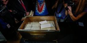 متحف تاريخ بنيويورك يفتح "كبسولة الزمن" المغلقة منذ 100عام