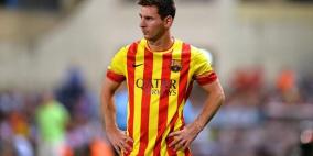 ميسي يواجه "قاهر اجمل لحظات رونالدو"!