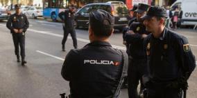 الشرطة الإسبانية تنقذ رضيعا في القمامة