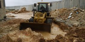 فيضانات تحاصر بعض المنازل في كفر عقب