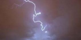 المنخفض الجوي يلحق أضرارا في محافظات غزة