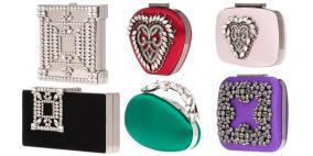 أول مجموعة حقائب تحمل توقيع مانولو بلانيك