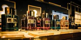 كارولينا هيريرا تطلق عطرها الجديد من دبي