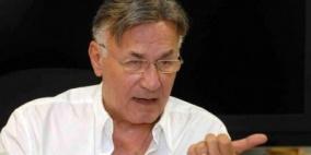 عزت أبو عوف يخفي حقيقة مرضه حتّى عن المقرّبين منه