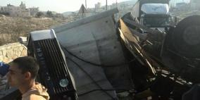 صور: مصرع شاب وإصابة آخر بحادث مروع قرب حزما