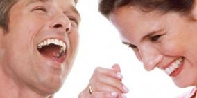 الضحك ينشط عضلات القلب ويوسع الأوعية الدموية