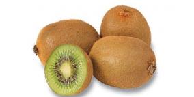 الكيوي والتوت والسبانخ أطعمة تعيد للبشرة نضارتها وجمالها