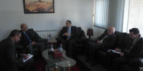 وزير الاتصالات والمواصلات يناقش أوجه التعاون مع السفير الياباني