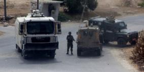 الاحتلال يداهم النبي صالح ويصيب عشرات الطلبة بالاختناق