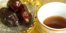من الان لا تـــُلق نواةَ التمرِ بل اشرب قهوتها الفلسطينية!