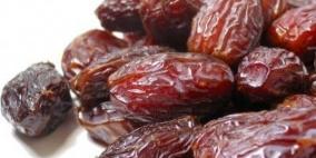 التمر أعلى الفواكه احتواء على السكريات