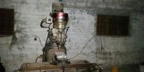 الاحتلال يغلق 3 مبان في الخليل بزعم تشغيلها ورش تصنيع اسلحة