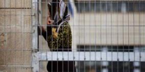 الأسيرات في "هشارون" يتشكين من انتشار الصراصير في السّجن