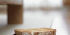 هل يمكن أكل طعام سقط على الأرض؟