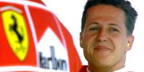 رسالة دعم لشوماخر على سيارة فريق مرسيدس الجديدة في فورمولا -1