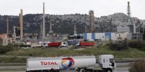 أسعار النفط تواصل تراجعها قبيل اجتماع أوبك