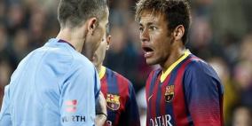 الديلي ميل تشعل فتيل الحرب النفسية على برشلونة