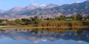 علماء آثار روس يبحثون عن حضارة عريقة في قاع بحيرة إيسيك كول