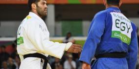 شاهد ماذا فعل لاعب الجودو المصري حين خسر من خصمه الاسرائيلي