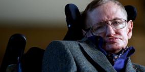 العالم ستيفن هوكينغ يرغب بأداء دور المجرم في مسلسل جيمس بوند
