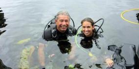 أمضيا 73 يوماً تحت الماء وسجلا رقماً قياسياً