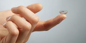 عدسات لاصقة ذكية تصنعها "غوغل" تساعد مرضى السكري