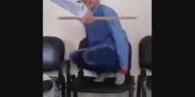 فيديو.. فضيحة أستاذ لبناني يعنف تلميذاً بالعصا