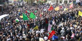 آلاف المواطنين يُشيعون جثمان الشهيد الأسير عرفات جرادات بلدة سعير بمحافظة الخليل 25-2-2013