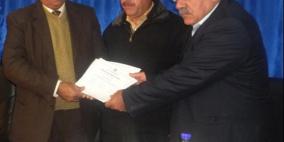 مخامره يتسلم مهامه رئيسا لبلدية يطا