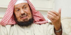 عضو هيئة كبار العلماء السعودية يحرّم تناول طعام تعدّه الخادمات أوعمال المطاعم "الوثنيون"