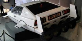 عرض سيارة جيمس بوند المائية «لوتس إسبريت» للبيع في مزاد بلندن