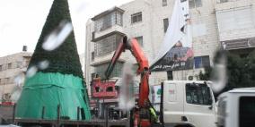 بلدية رام الله تستعد لإنارة شجرة الميلاد