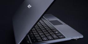 شركة أمريكية تطرح حاملا للكمبيوتر اللوحى لاستخدامه أثناء قيادة السيارة