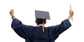 باحثون: التعليم يطيل العمر