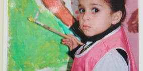 بالصور.. ريشة أطفال غزة ترسم بقايا مقتنياتهم المدمرة