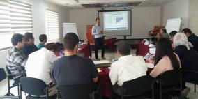 الاتصالات تفتتح دورة لترويج تطبيقات الألعاب على الهواتف الذكية