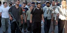 مستوطنون يحرقون خيمة الاعتصام المقامة في النبي صموئيل