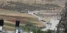 الاحتلال يغلق مدخل بلدة المغير