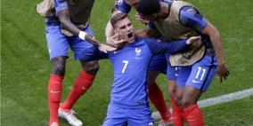 جريزمان يقود فرنسا لعبور أيرلندا والتأهل لربع النهائي