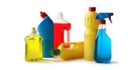 ضبط 8 أطنان من مواد التنظيف المنتهية الصلاحية في الخليل